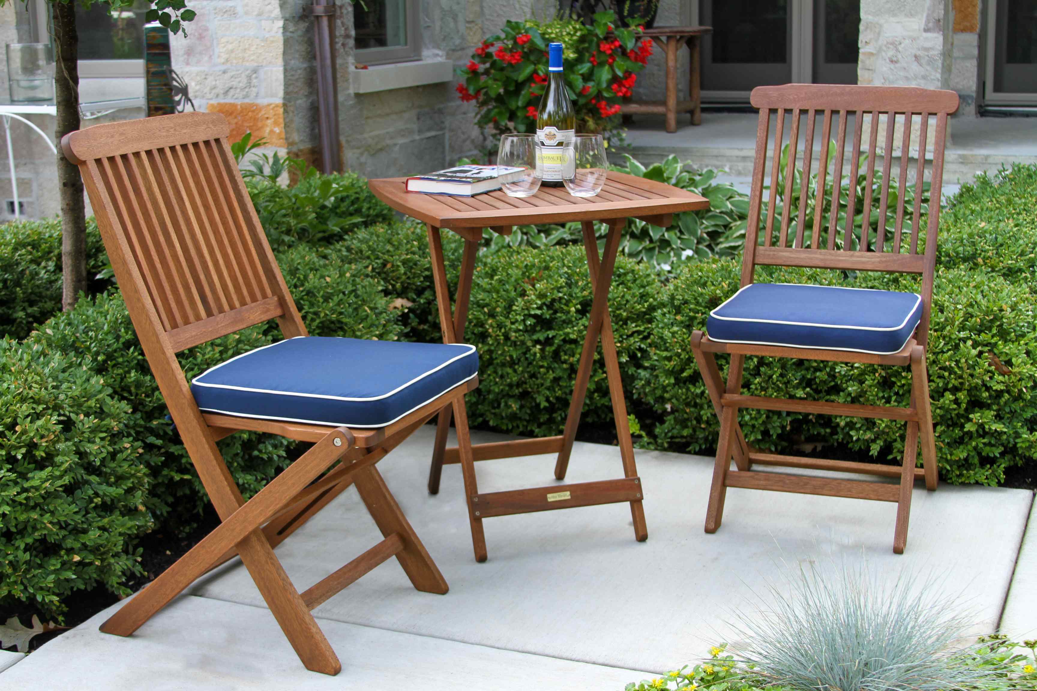 outdoor living and decor